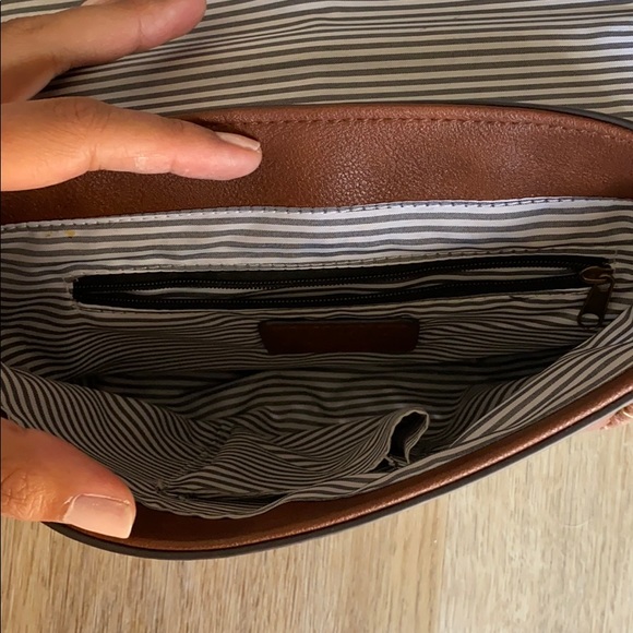 Brown Satchel // G.H. Bass & Co. - Picture 4 of 5